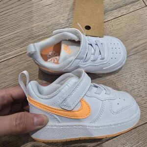 New Nike Toddler White and Orange Sneakers 6c